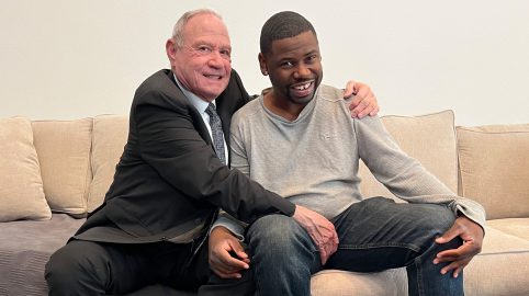 Photo of Young Tops Love Me